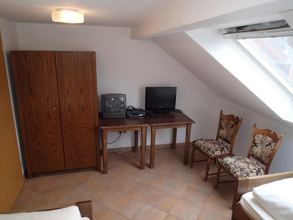 Emmerthalシャッパース フェーリエンボーヌンゲンアパートメント 部屋 写真